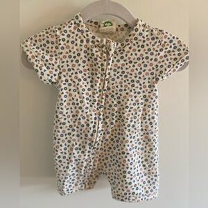 Nature Baby chamomile blooms one piece